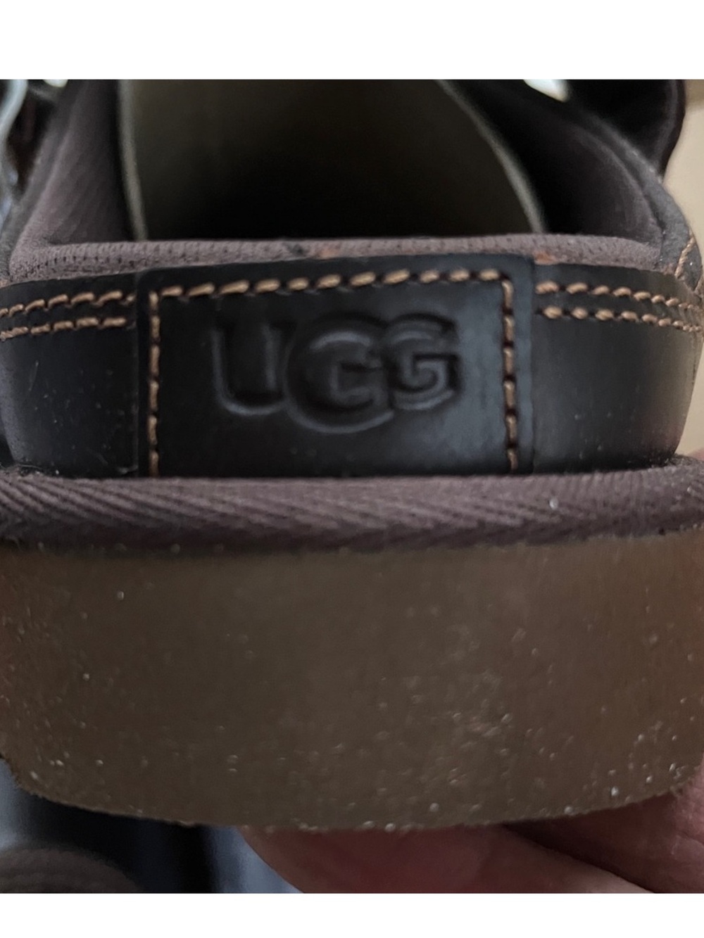 UGG® LEATHER GOLDENSTAR SLINGBACK
CLOGS
$149 - Picture 9 of 10